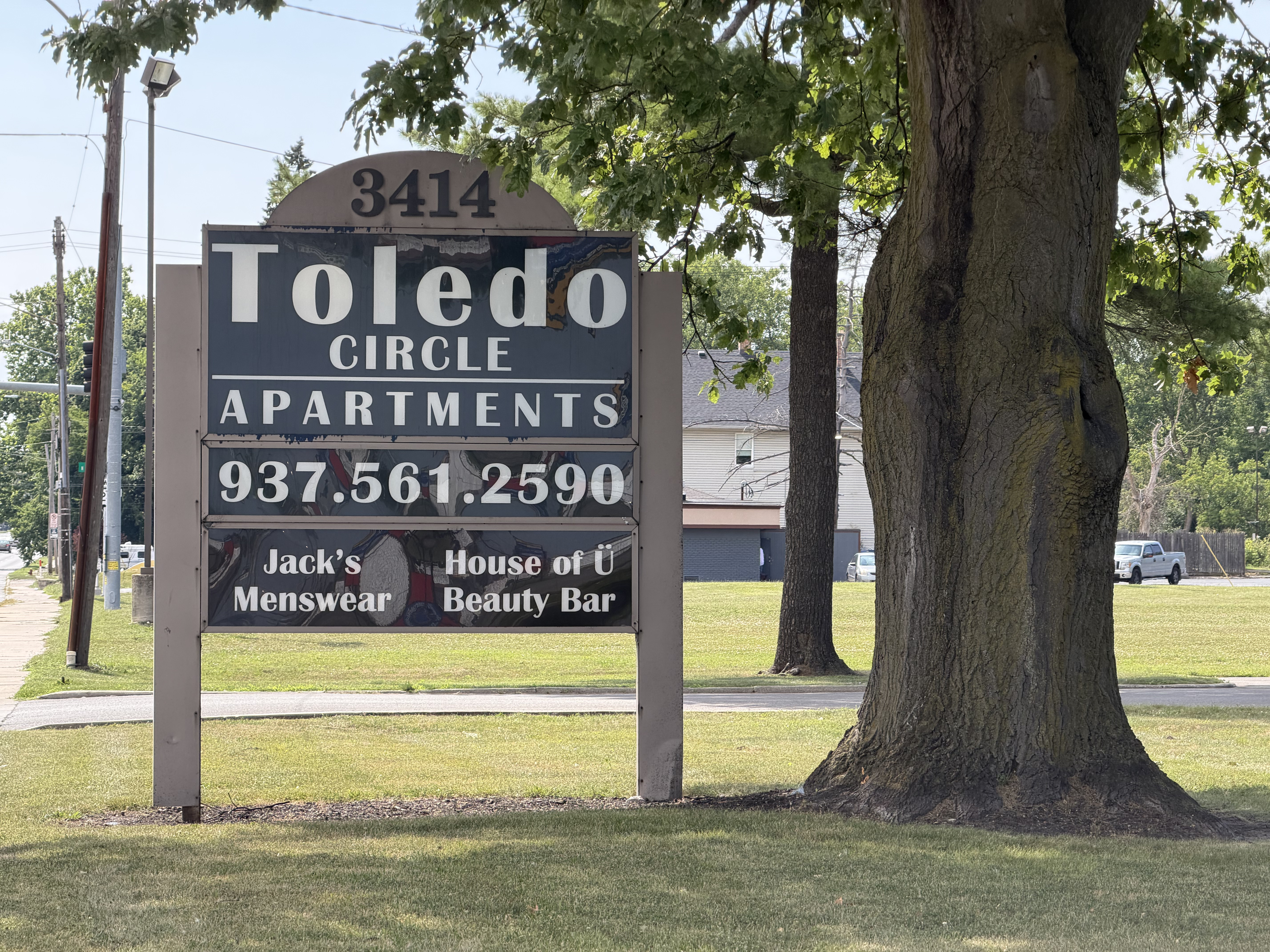 Toledo Circle Apartments Main Entrance Sign